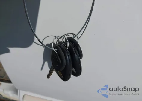 2005 Chevrolet Silverado 1500 Z71 z USA, uszkodzony, nr VIN 2GCEK13T051298976